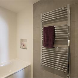 Porcelain tiles in GRP bathroom pod | Offsite Solutions